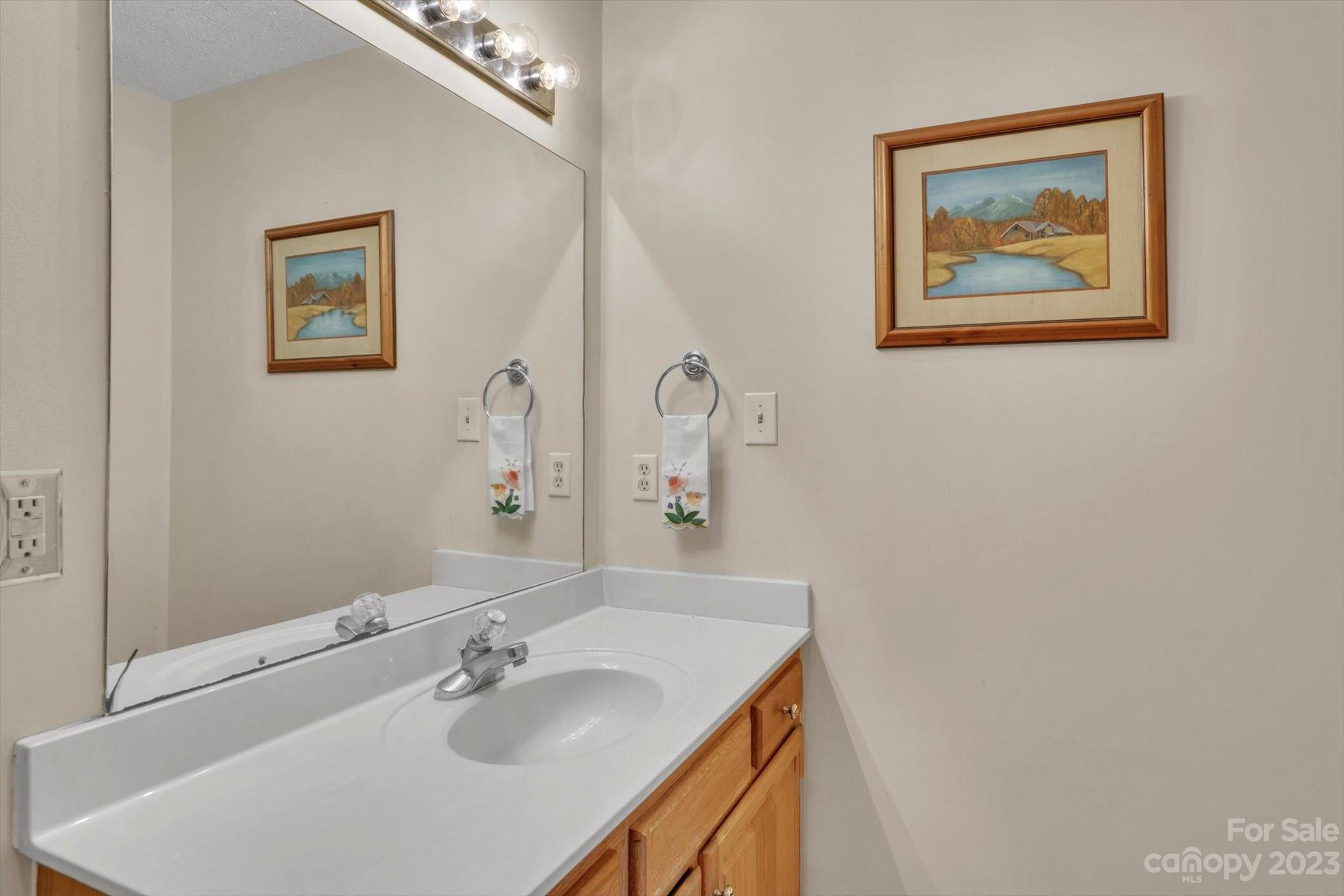 2691 Hemlock Court Nebo NC 28761