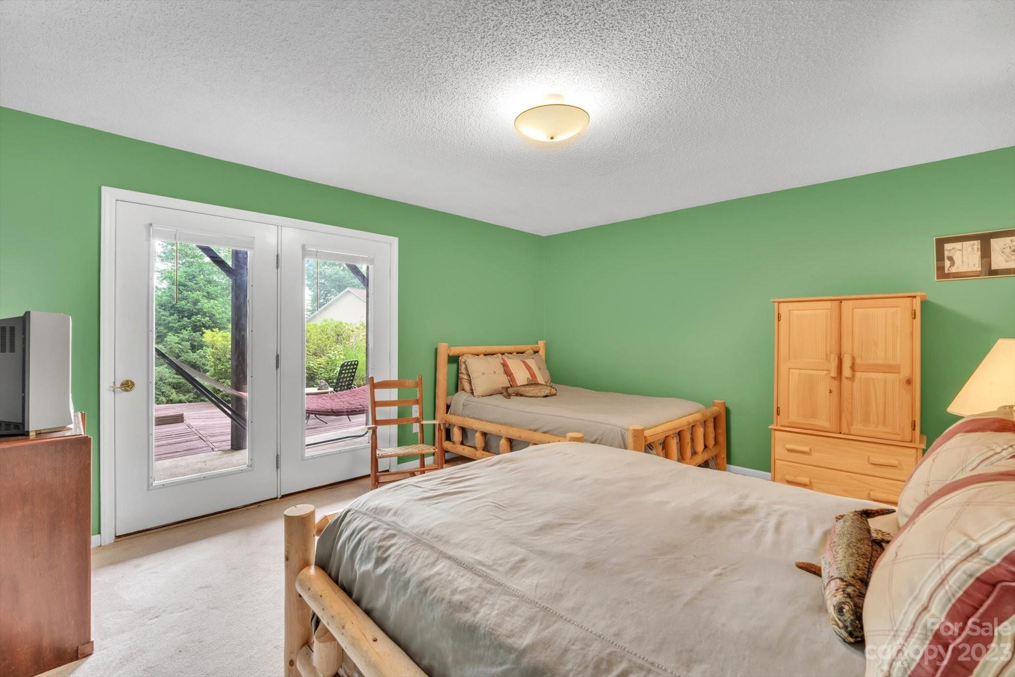 2691 Hemlock Court Nebo NC 28761
