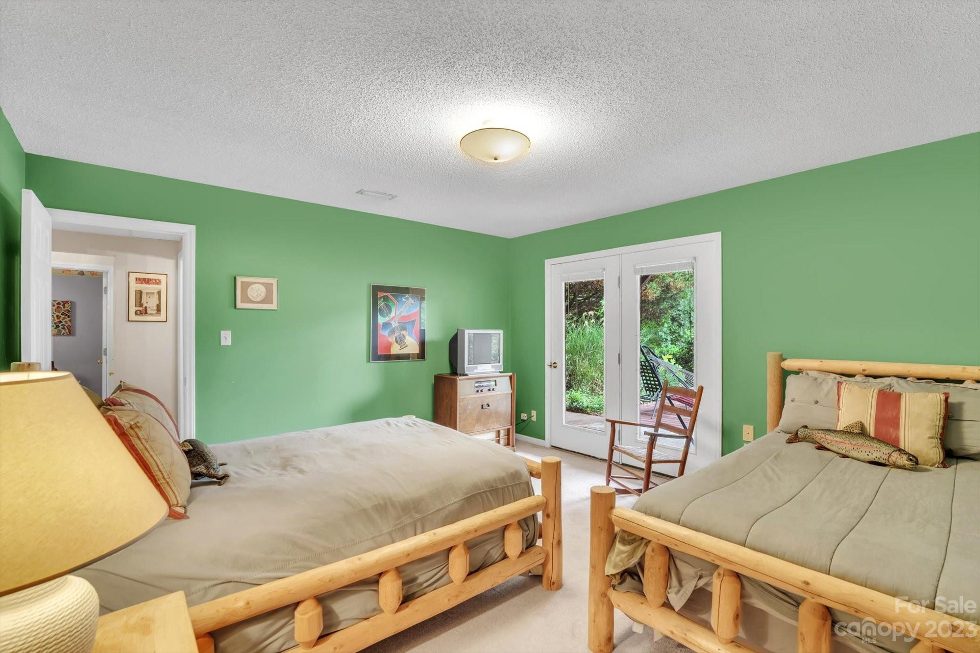 2691 Hemlock Court Nebo NC 28761