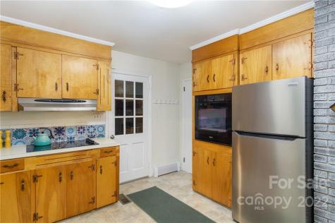 25 Selwyn Road Asheville NC 28806