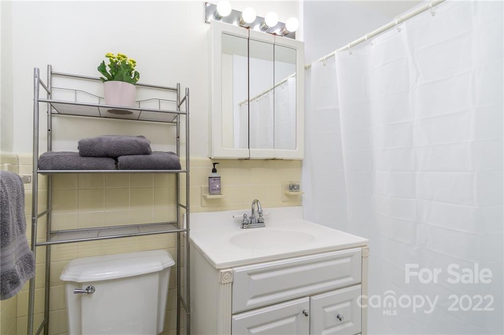 25 Selwyn Road Asheville NC 28806