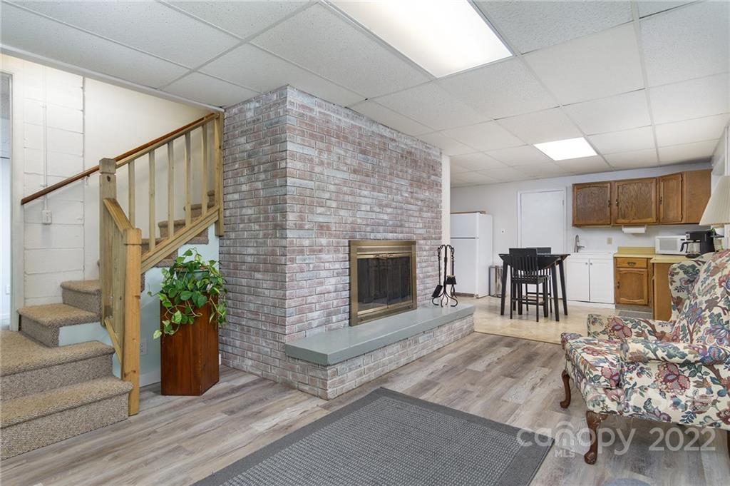 25 Selwyn Road Asheville NC 28806