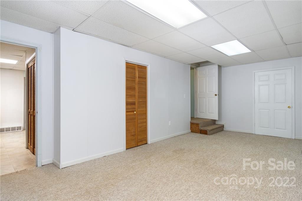 25 Selwyn Road Asheville NC 28806