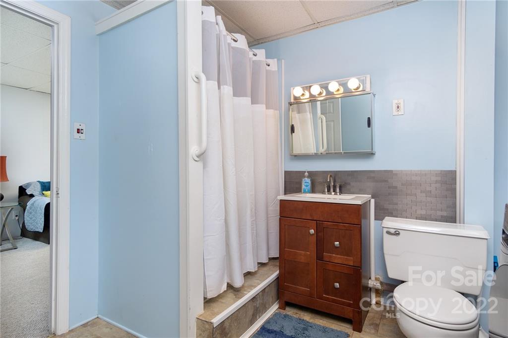 25 Selwyn Road Asheville NC 28806
