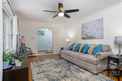 25 Selwyn Road Asheville NC 28806