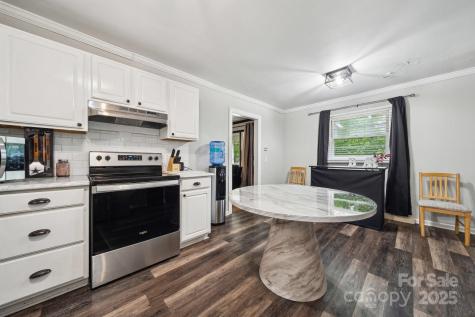 1917 Tom Sadler Road Charlotte NC 28214