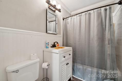 1917 Tom Sadler Road Charlotte NC 28214