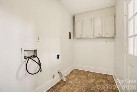 8205 Meadowind Circle Charlotte NC 28226