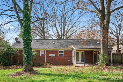 8205 Meadowind Circle Charlotte NC 28226