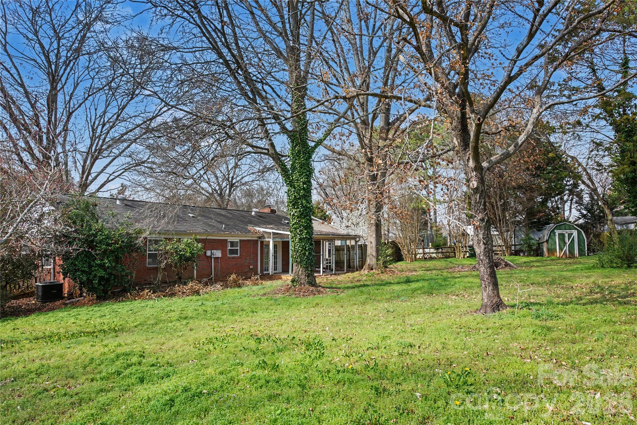 8205 Meadowind Circle Charlotte NC 28226