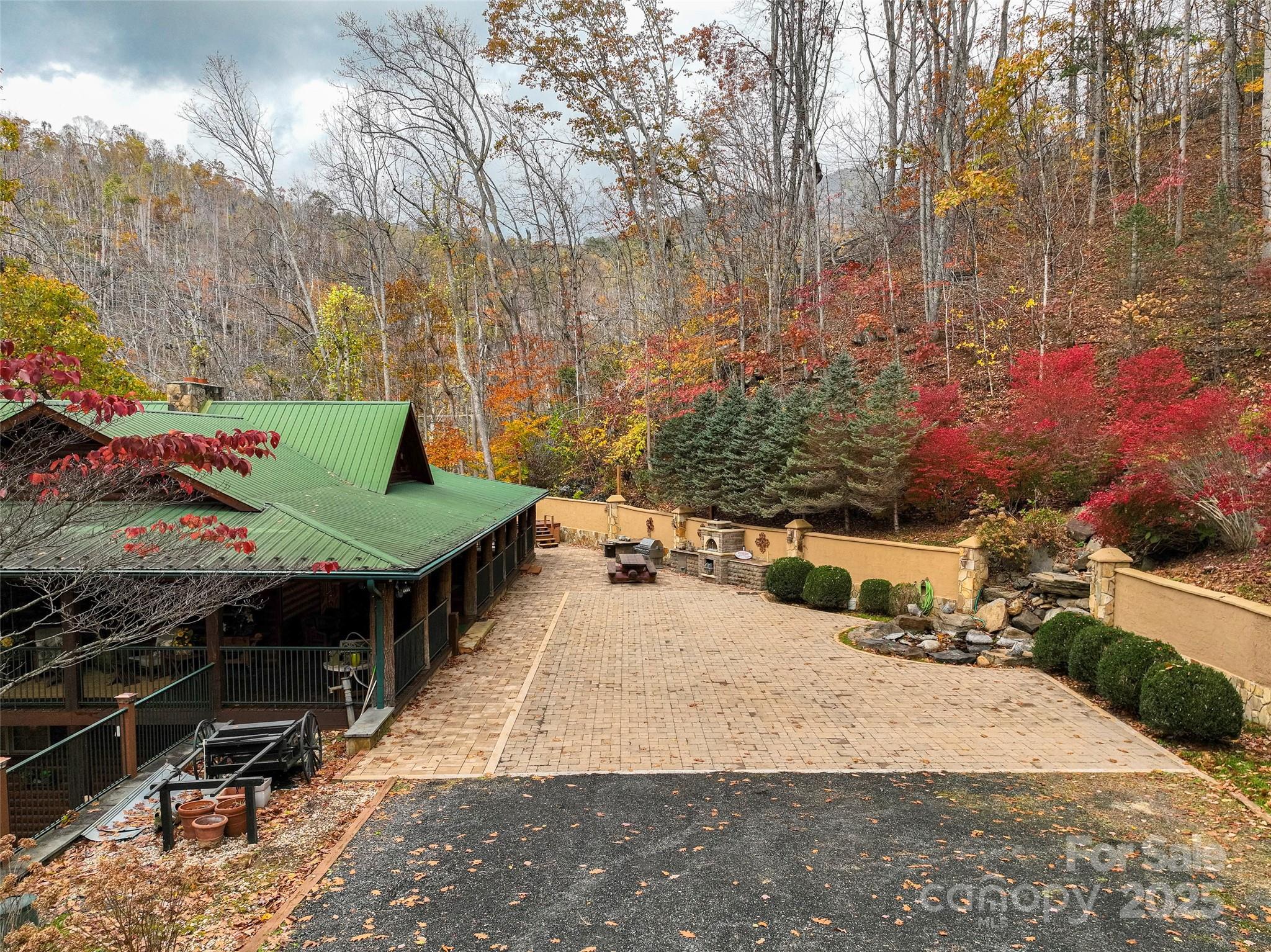 90 Rogers Creek Drive Bakersville NC 28705