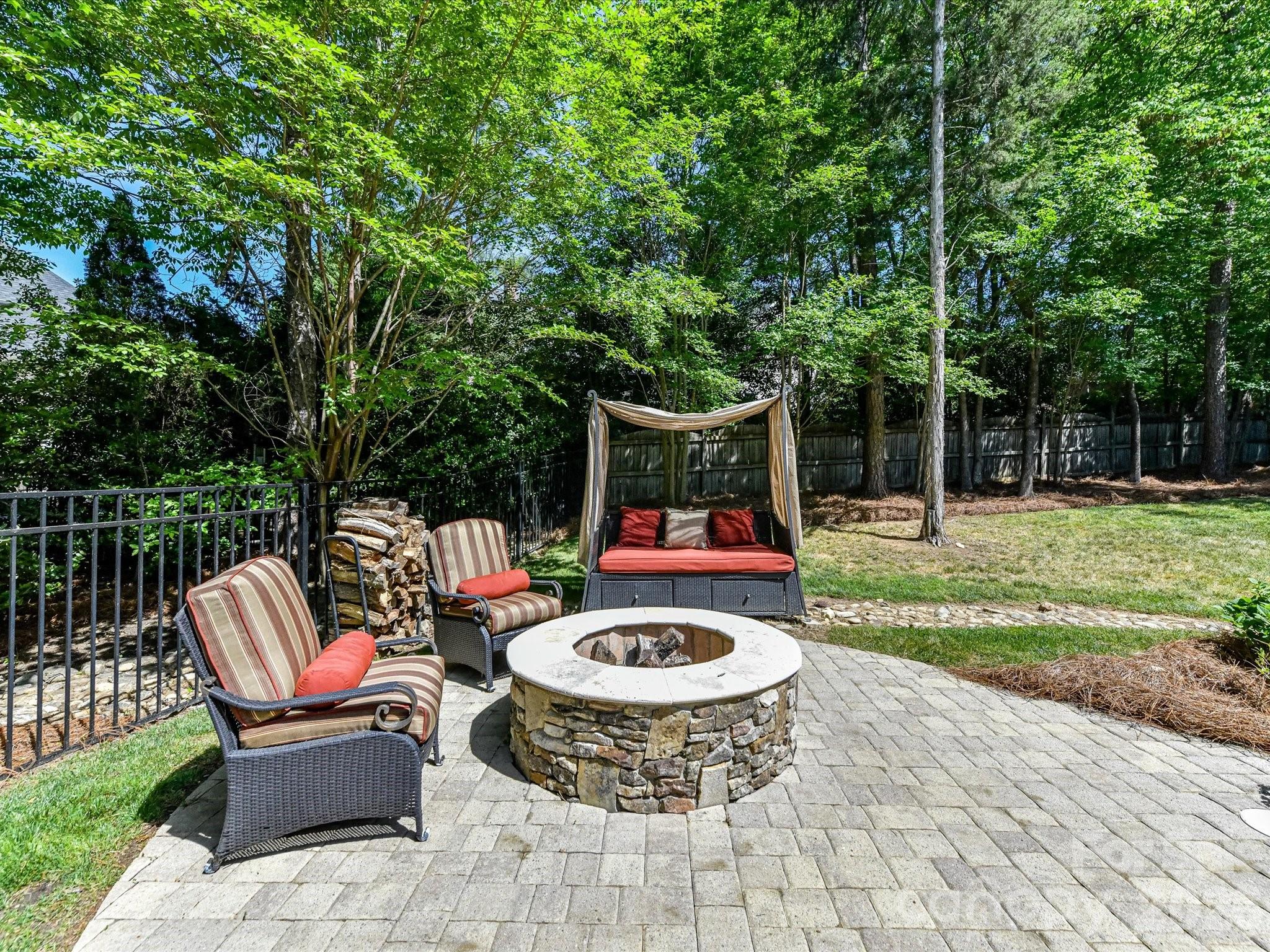 4112 Blaydes Court Charlotte NC 28226