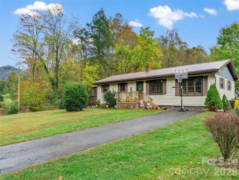 1030 Hughes Gap Road Bakersville NC 28705