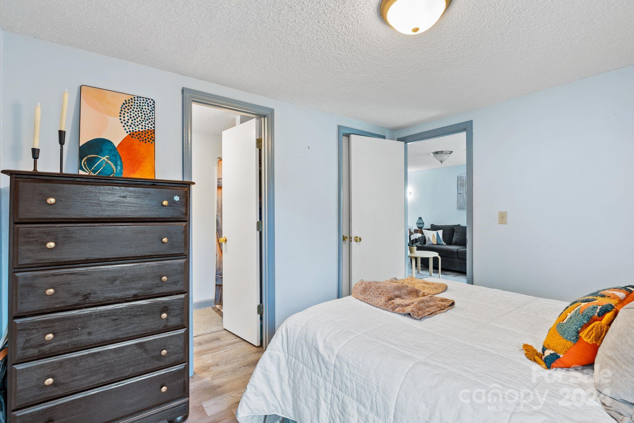15 Miller Road E Asheville NC 28805