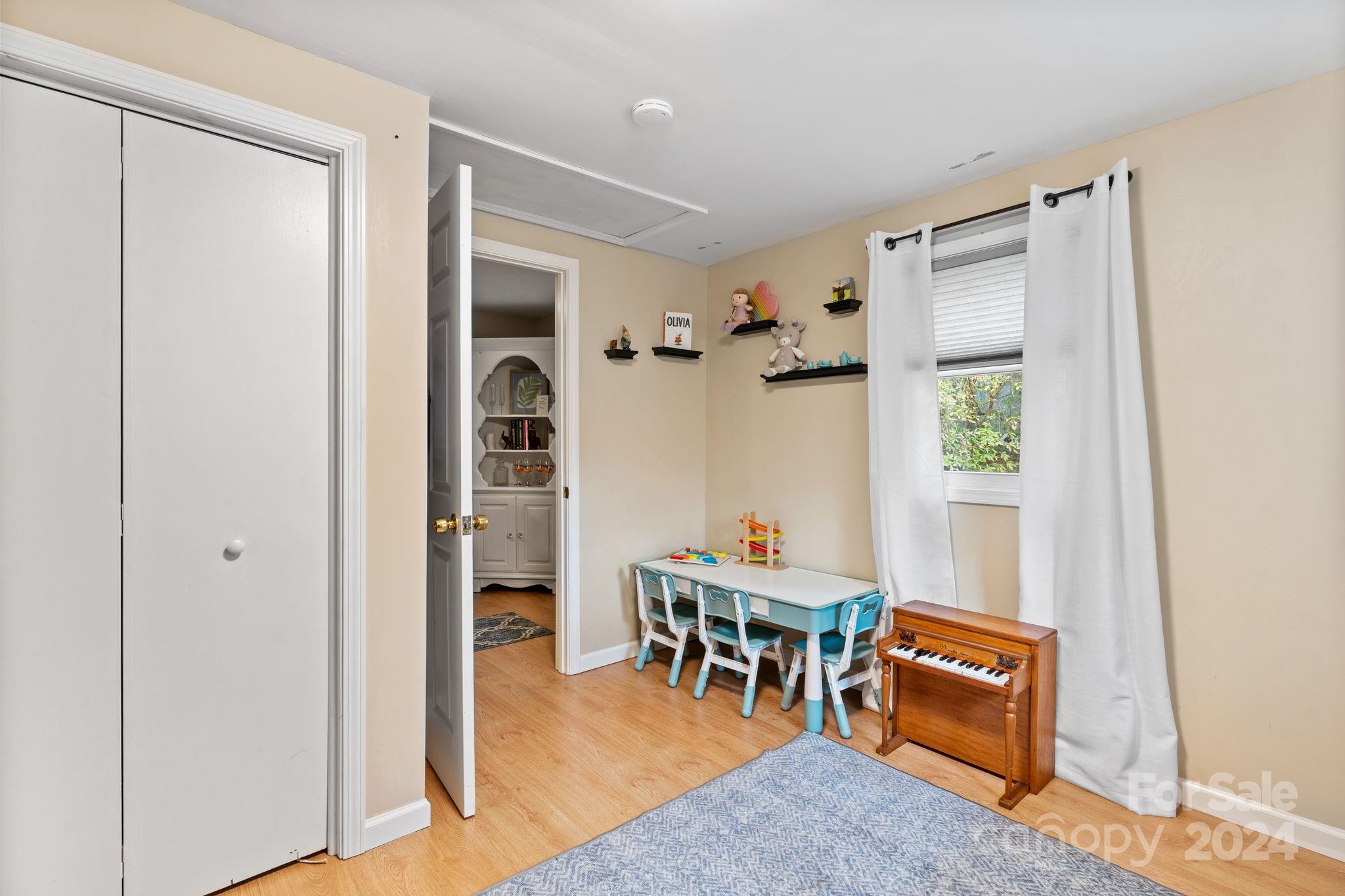 15 Miller Road E Asheville NC 28805