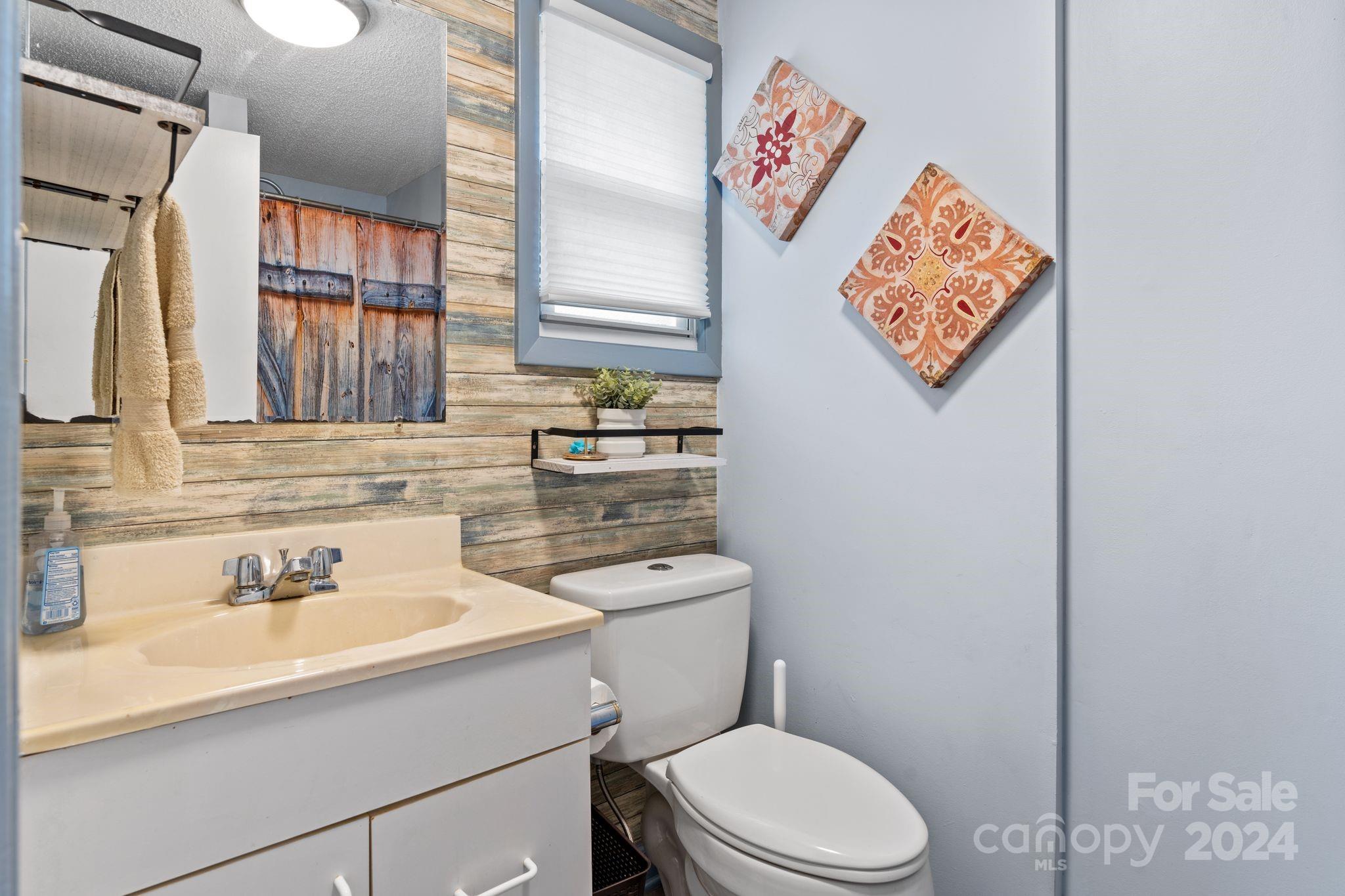 15 Miller Road E Asheville NC 28805
