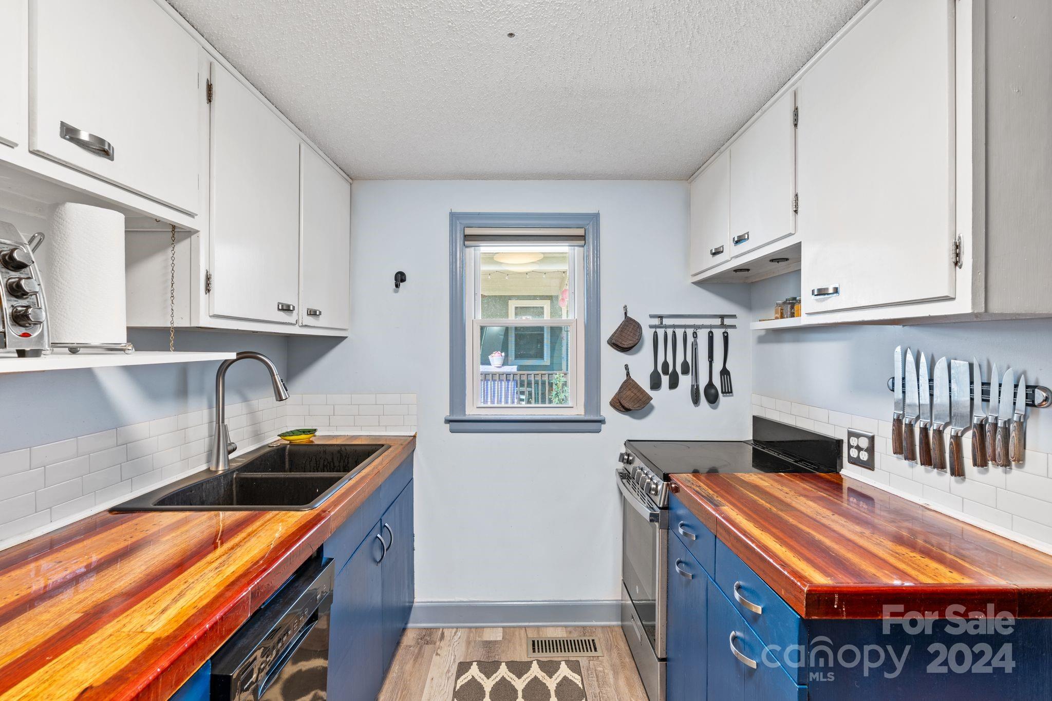 15 Miller Road E Asheville NC 28805