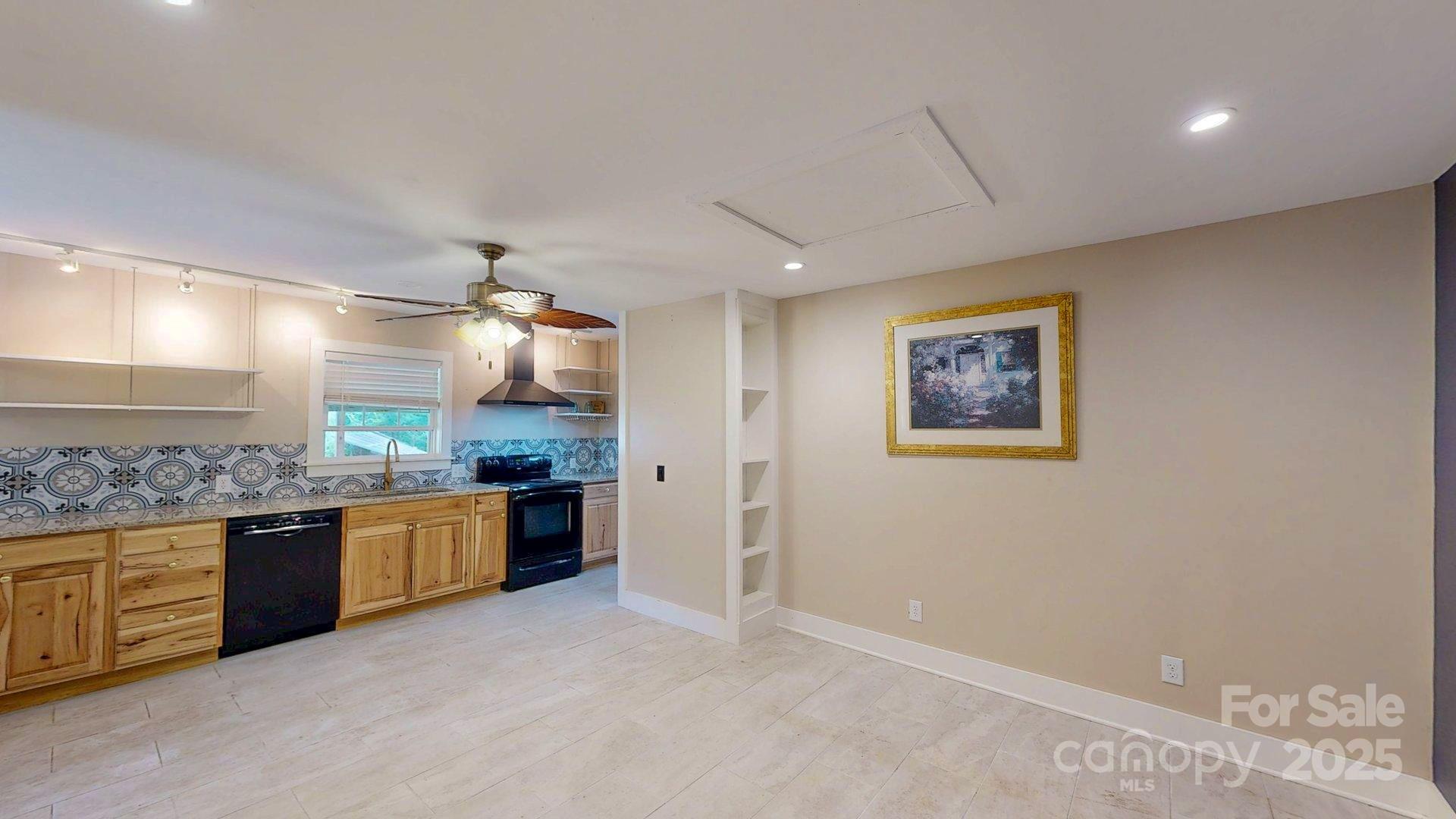 6 Sunrise Valley Leicester NC 28748