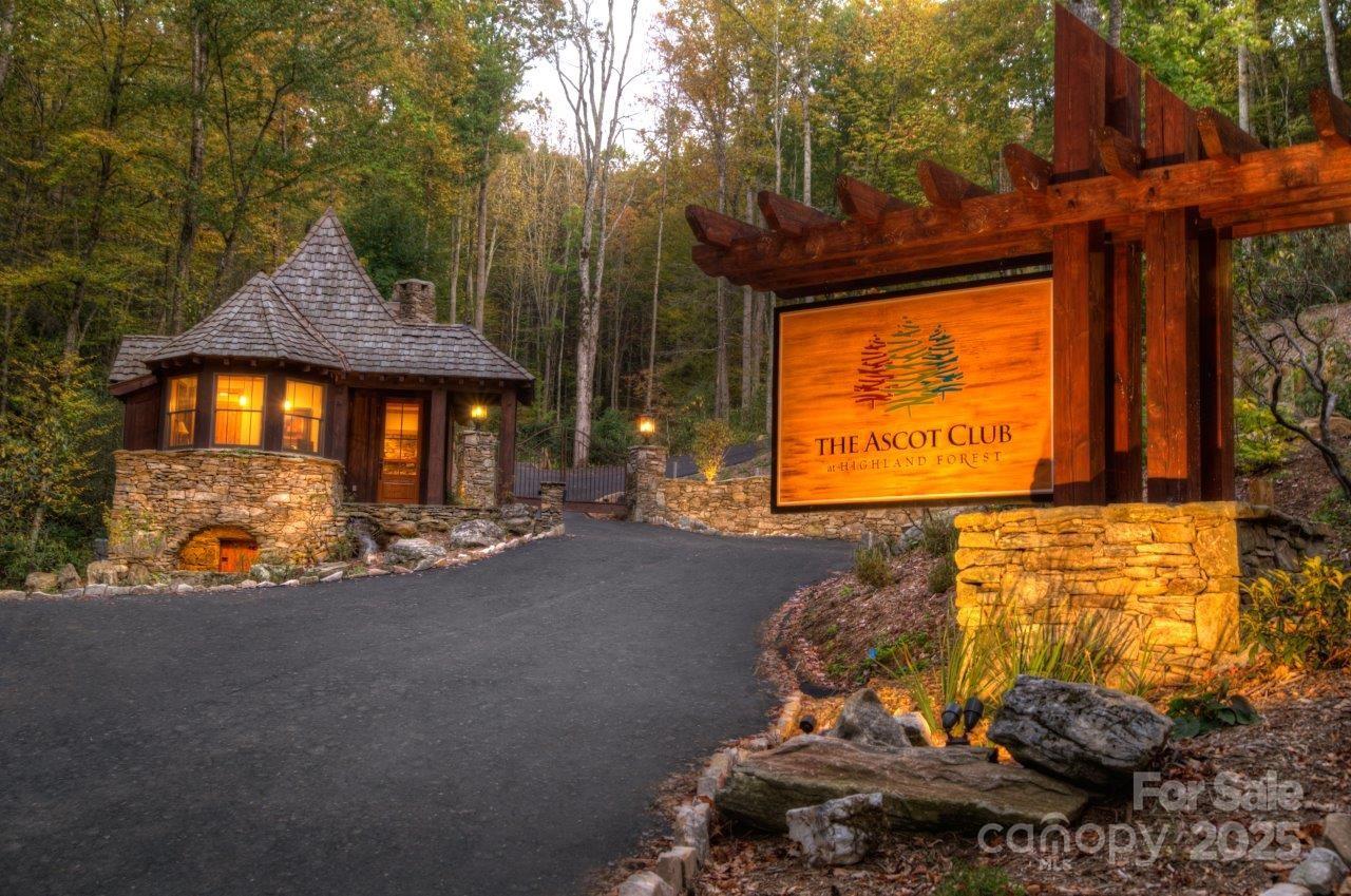 551 Macallan Drive Waynesville NC 28786