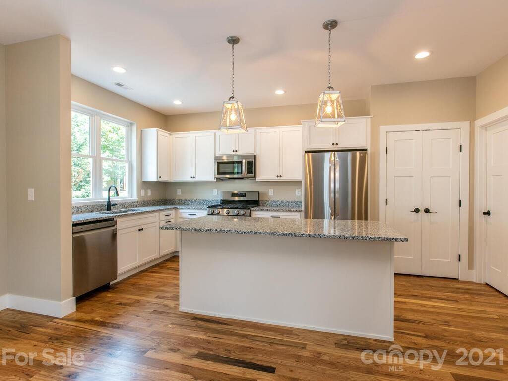 448 State Street Asheville NC 28806