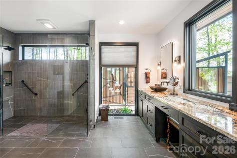 94 Laurel Ledge Way Fletcher NC 28732