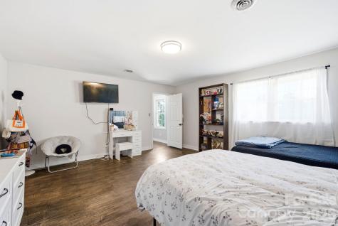 701 E Iowa Avenue Bessemer City NC 28016