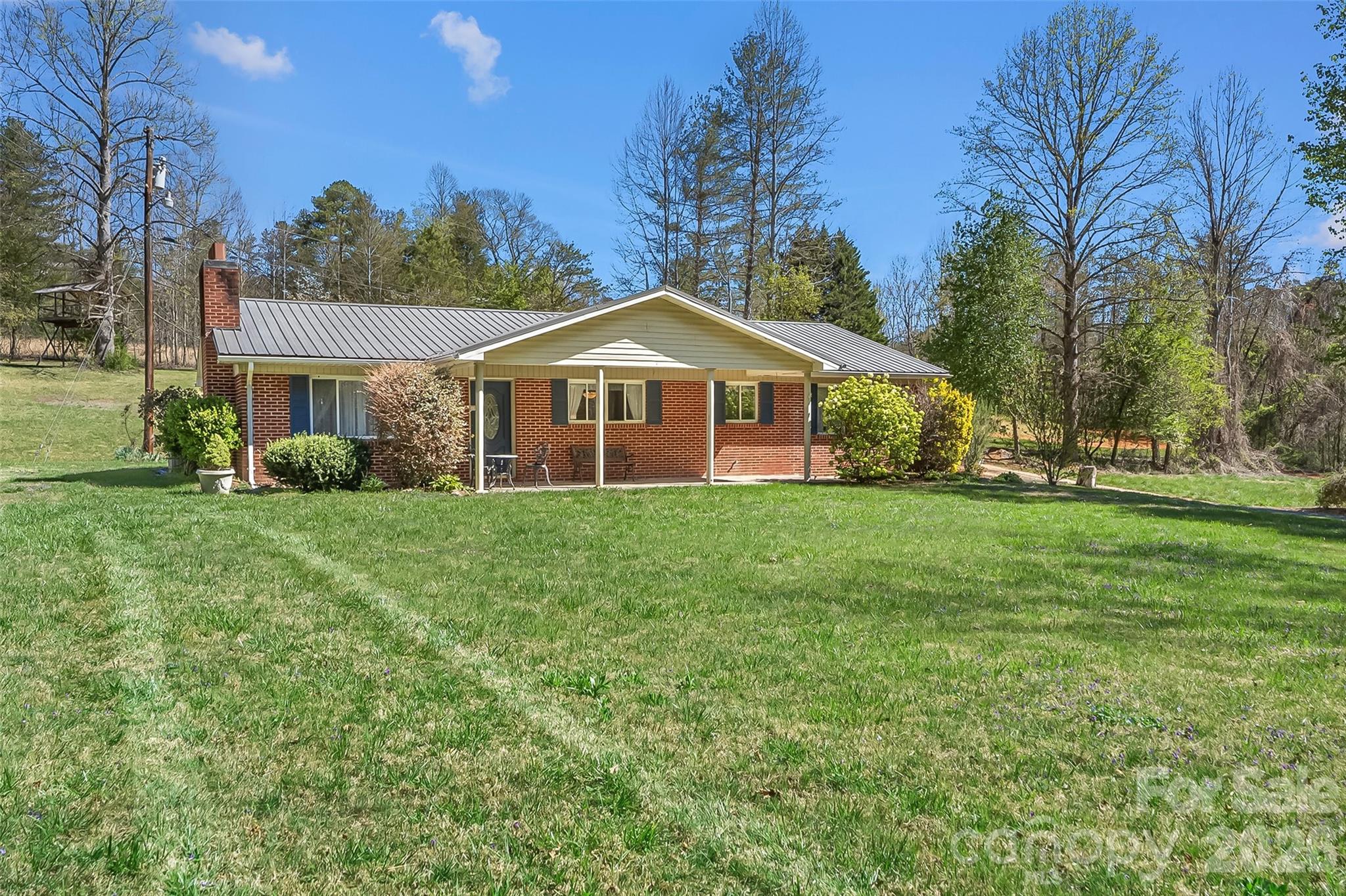 512 Paxton Creek Road Marion NC 28752