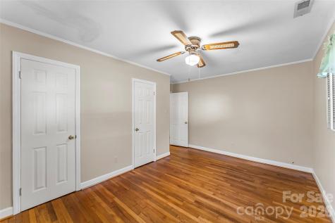 512 Paxton Creek Road Marion NC 28752
