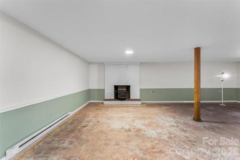 512 Paxton Creek Road Marion NC 28752