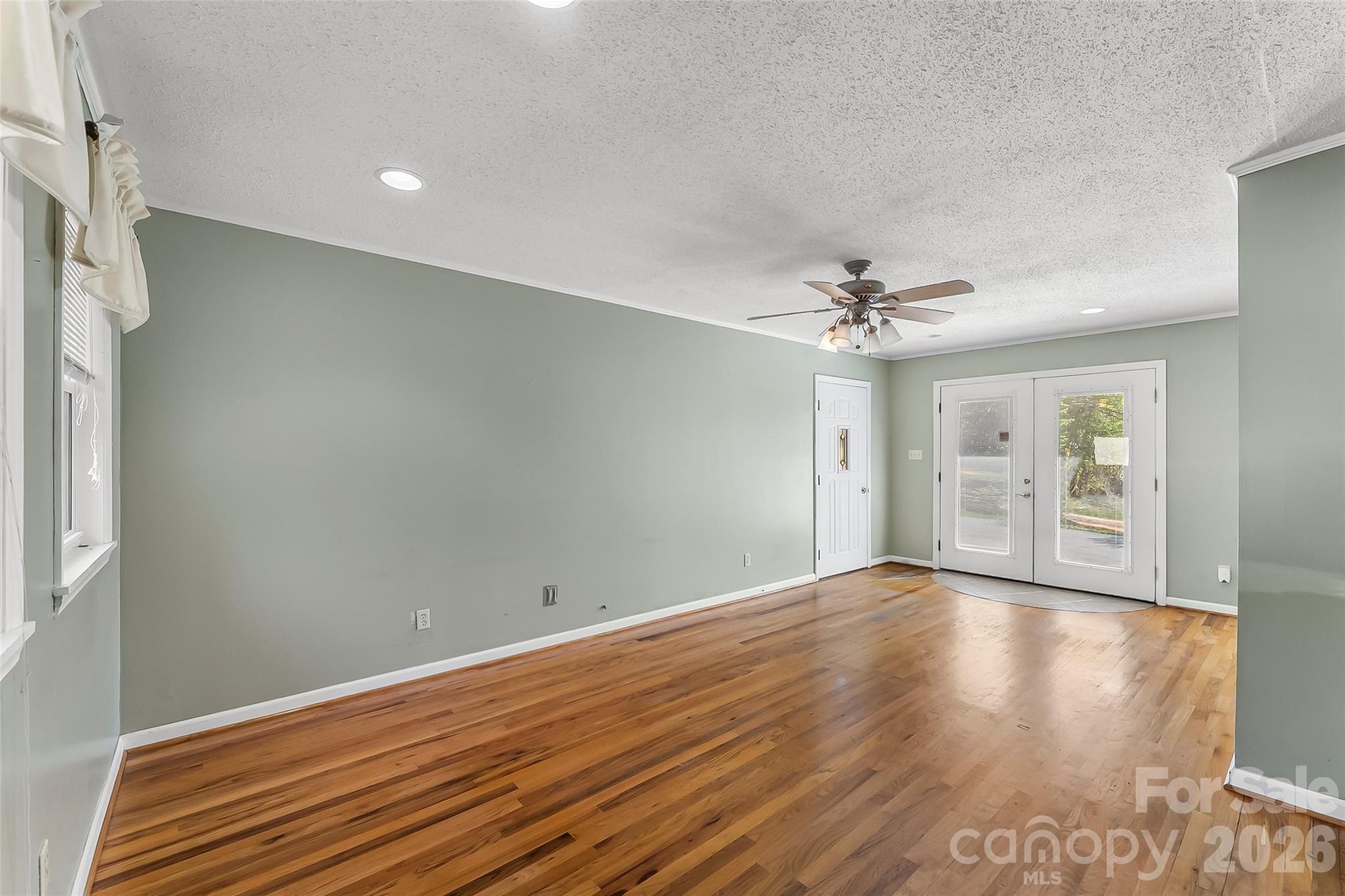 512 Paxton Creek Road Marion NC 28752