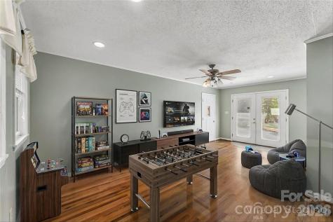 512 Paxton Creek Road Marion NC 28752