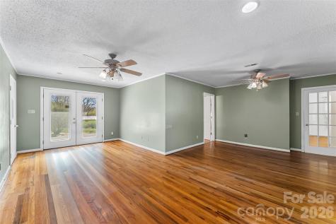 512 Paxton Creek Road Marion NC 28752