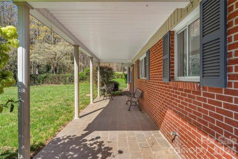 512 Paxton Creek Road Marion NC 28752