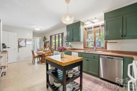 2516 Fairfax Drive Gastonia NC 28054