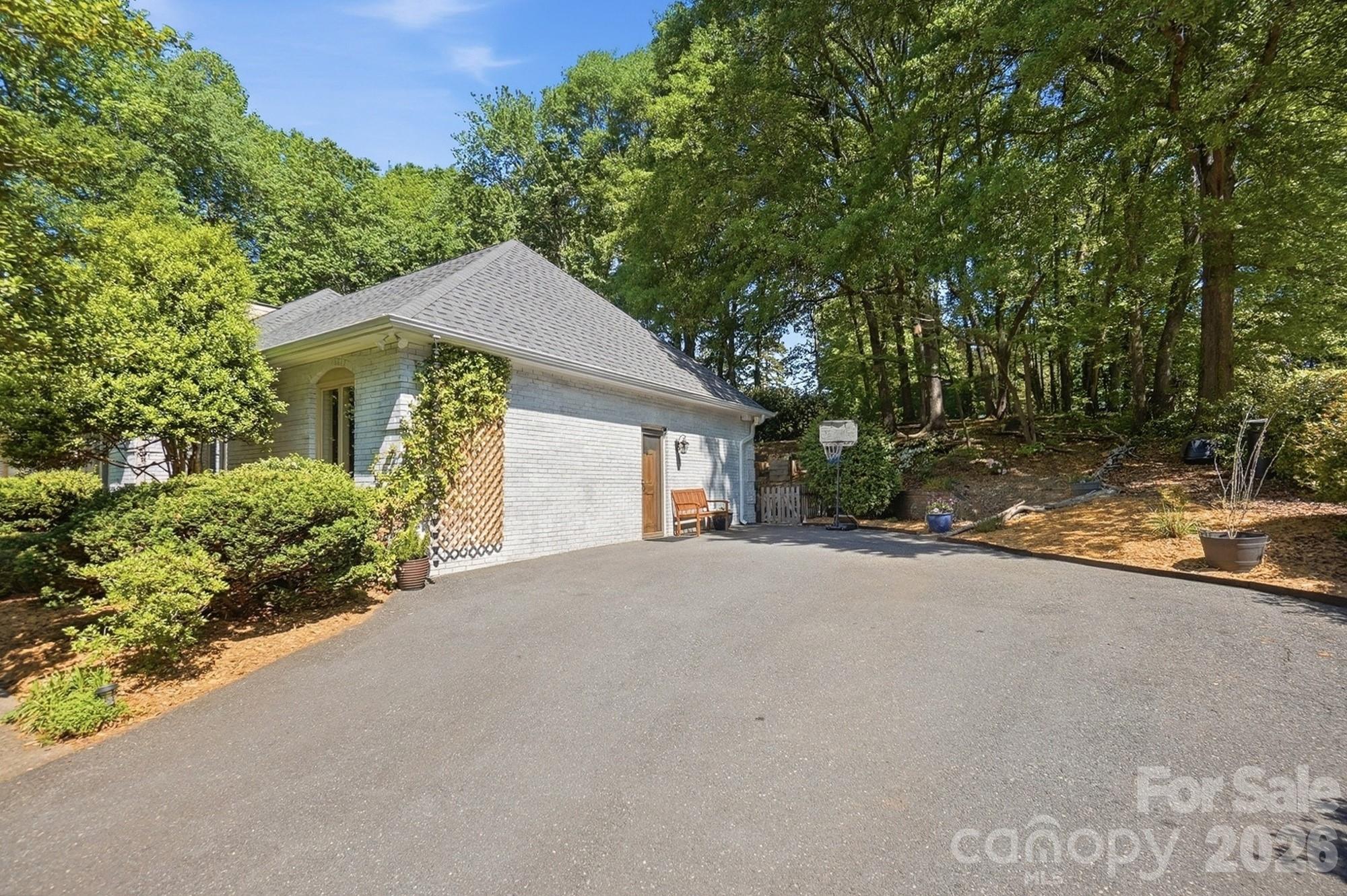 2516 Fairfax Drive Gastonia NC 28054