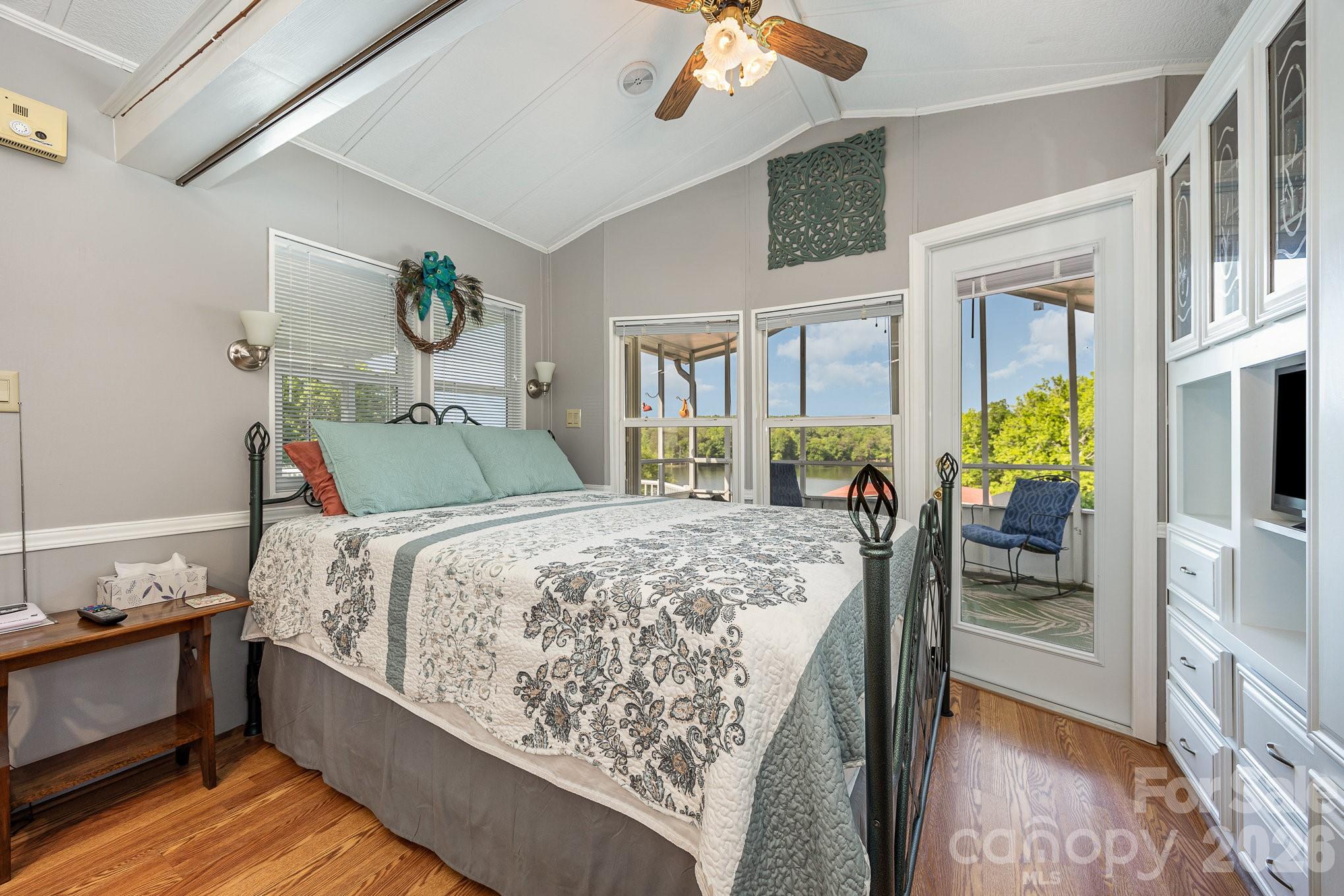 125 Maple Street New London NC 28127