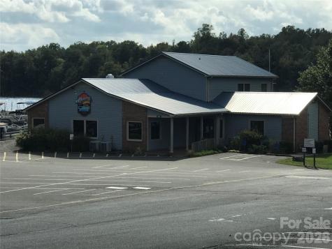 125 Maple Street New London NC 28127