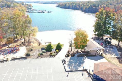 125 Maple Street New London NC 28127