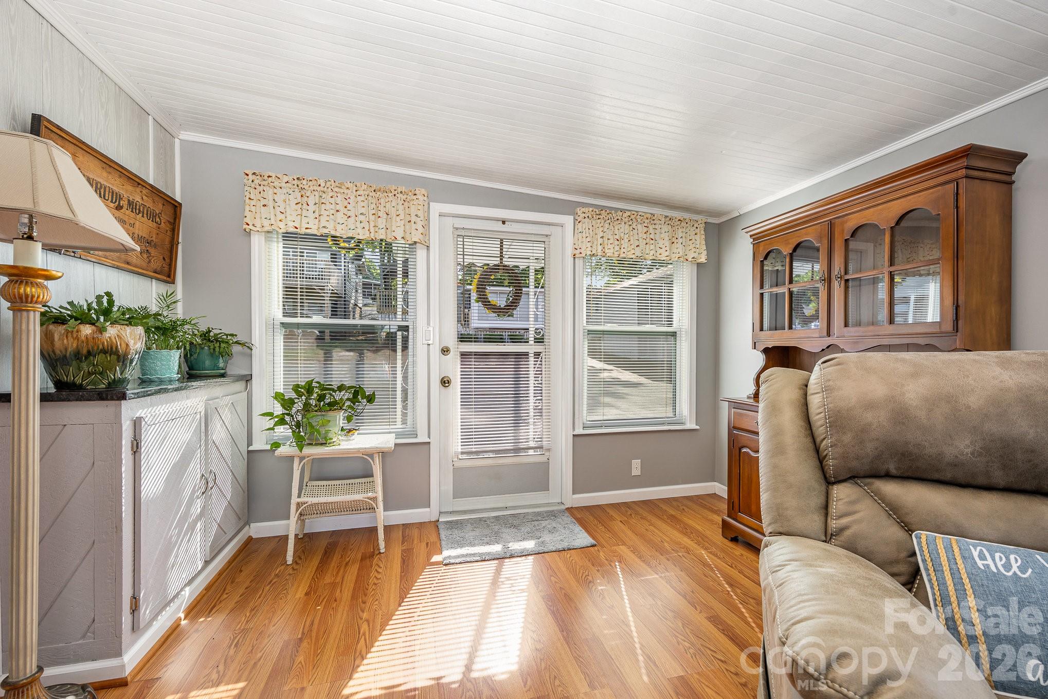 125 Maple Street New London NC 28127
