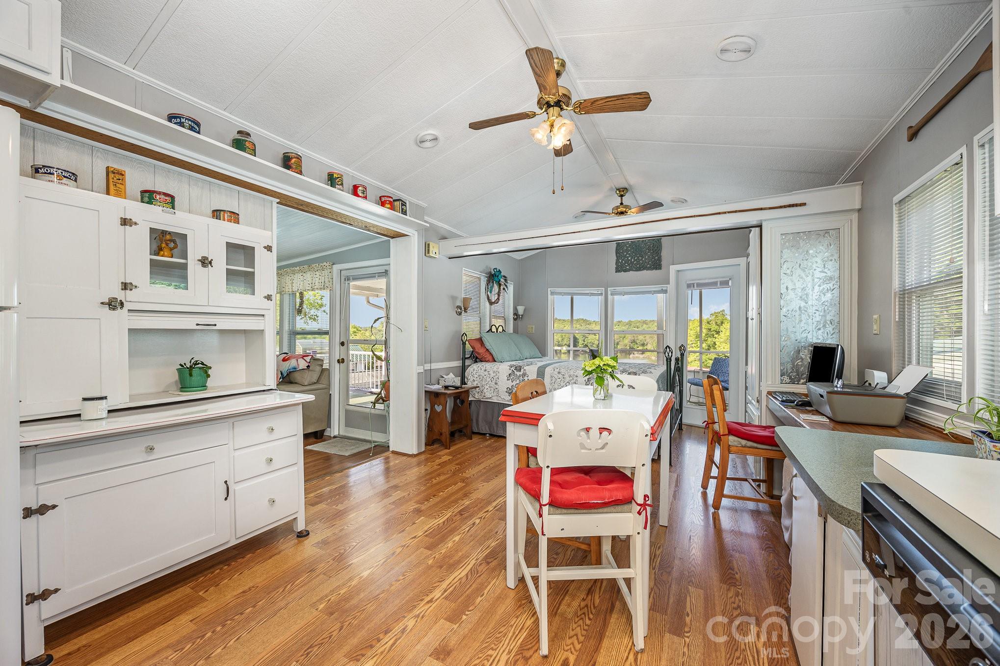 125 Maple Street New London NC 28127