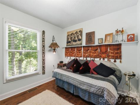 5 Sunny Ridge Drive Asheville NC 28804