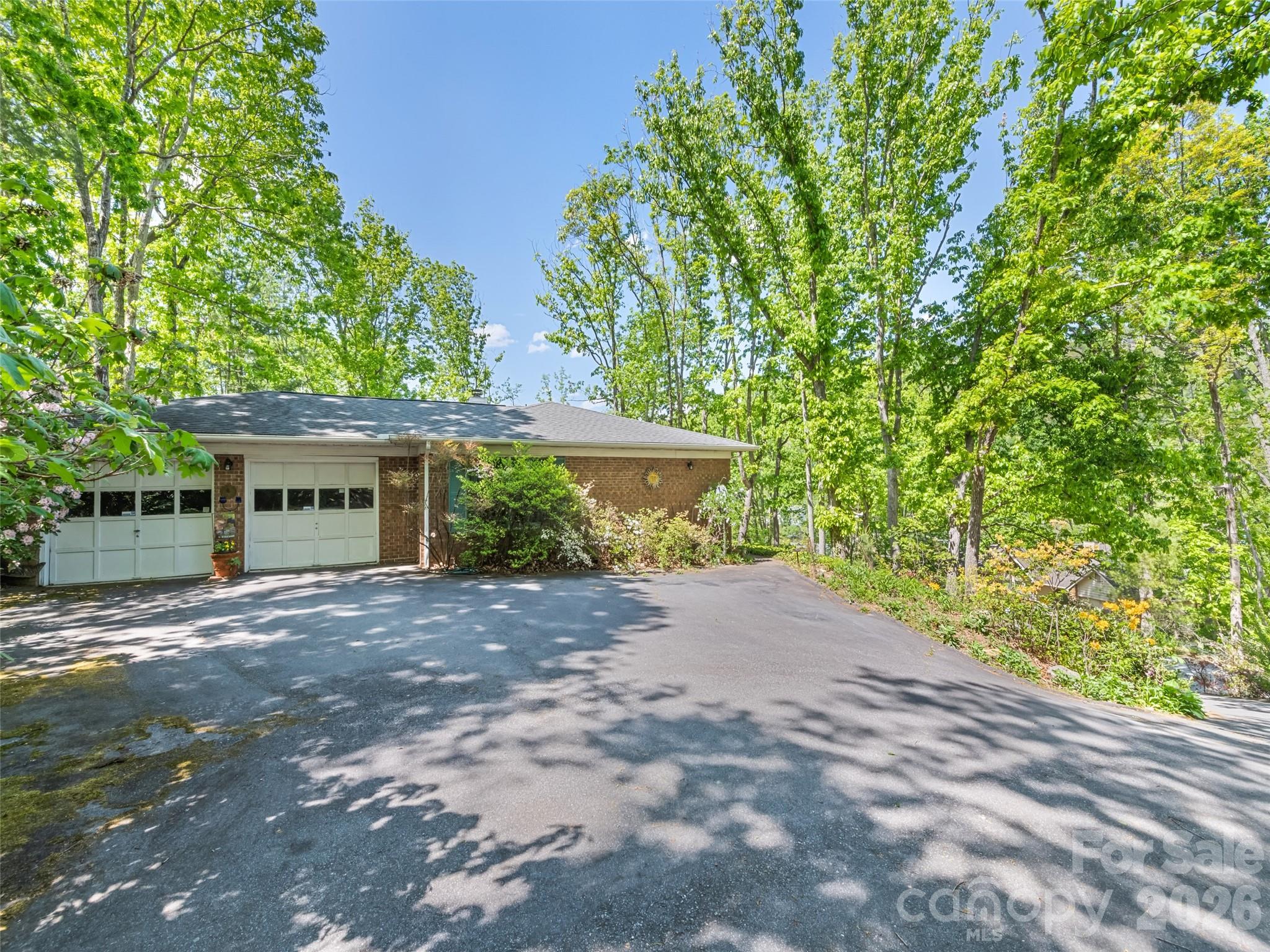 5 Sunny Ridge Drive Asheville NC 28804