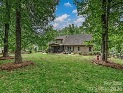 129 Buckingham Place Road Mooresville NC 28115