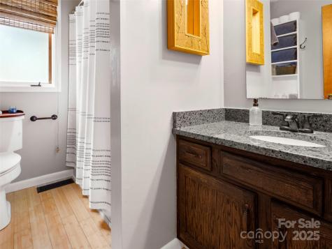 756 Pole Creasman Road Asheville NC 28806