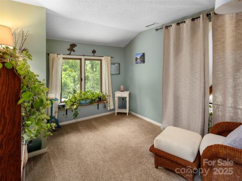 756 Pole Creasman Road Asheville NC 28806