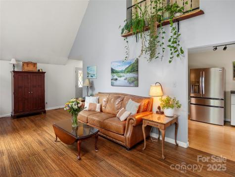 756 Pole Creasman Road Asheville NC 28806