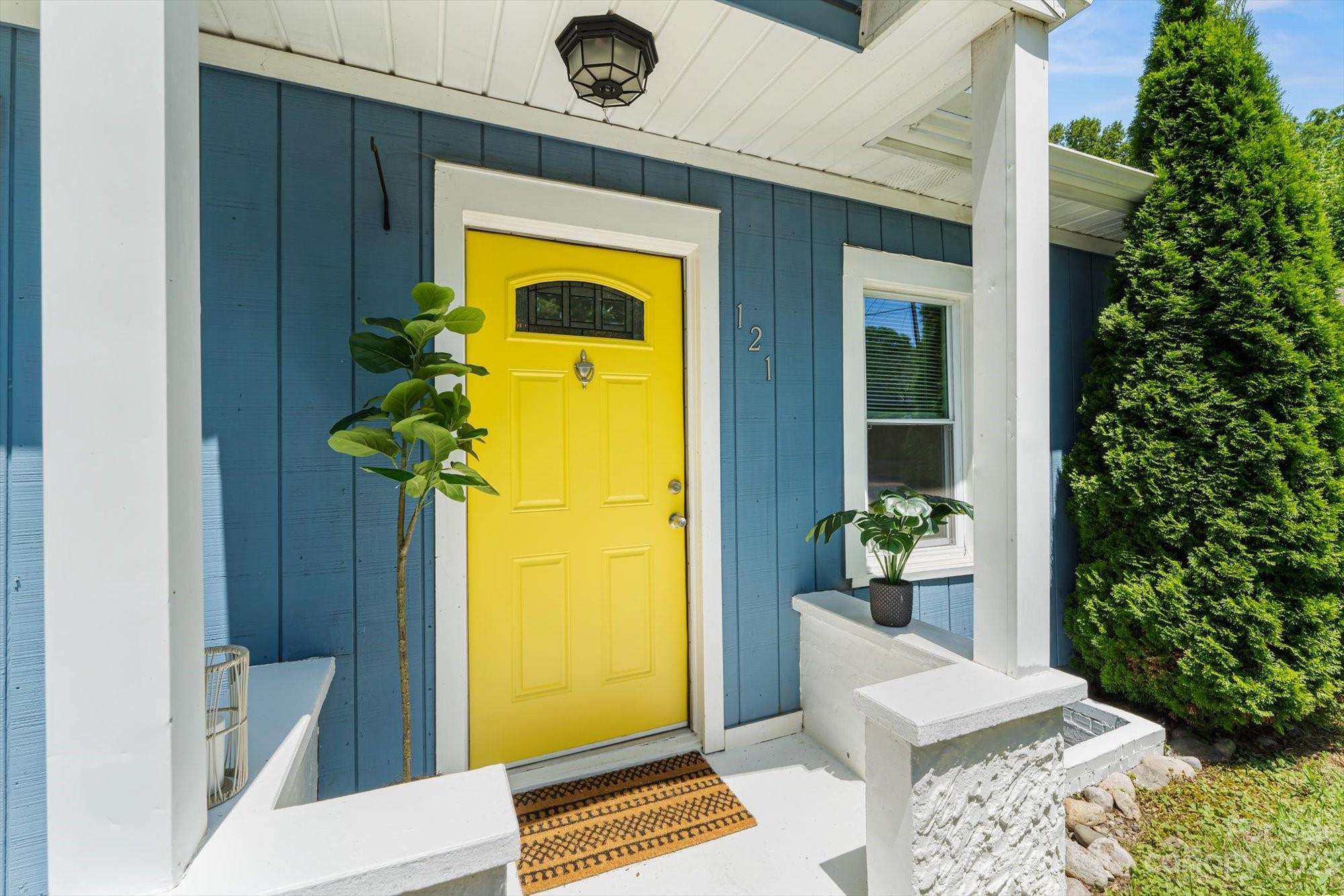121 Sand Hill Road Asheville NC 28806