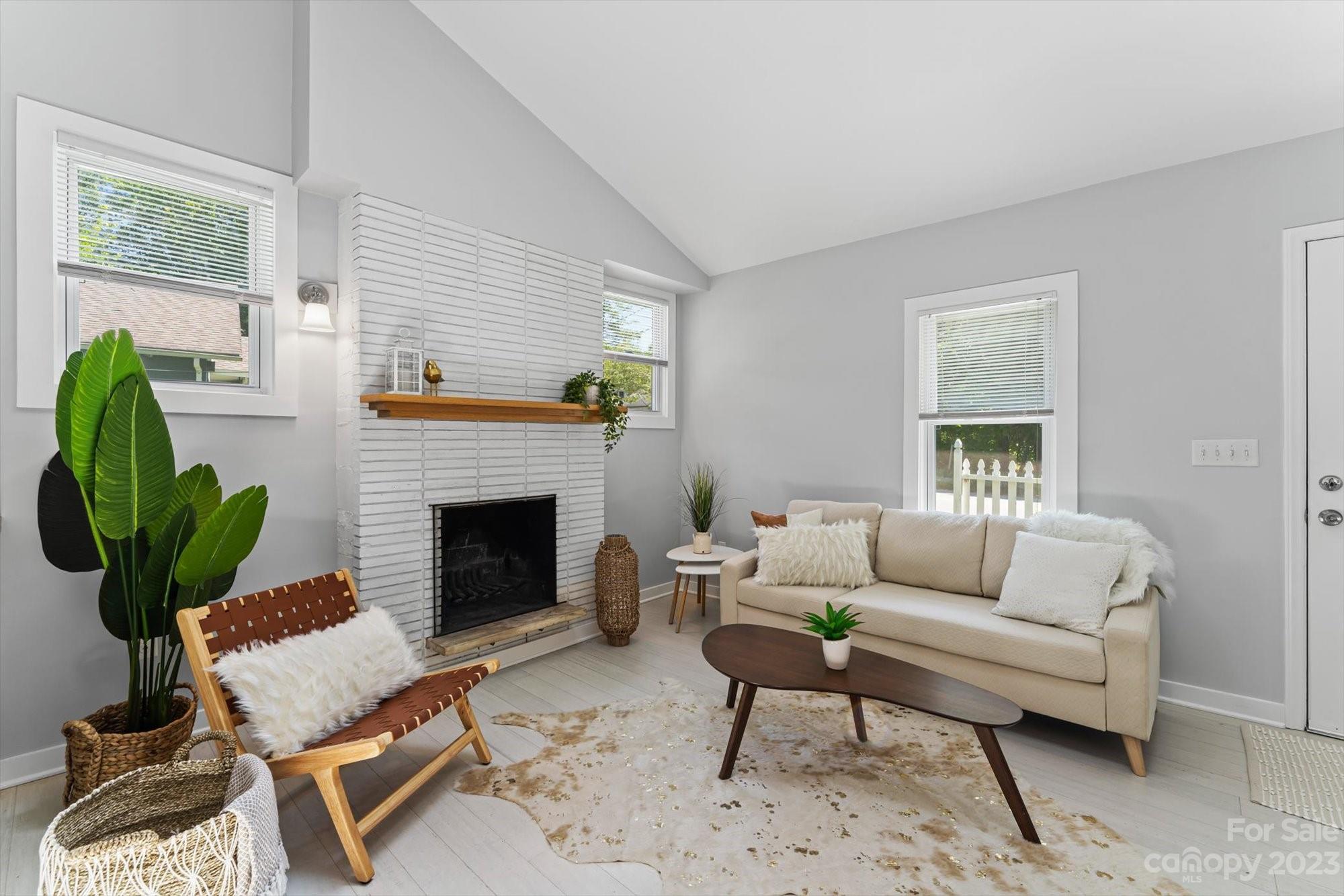 121 Sand Hill Road Asheville NC 28806
