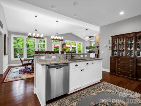 26 Balsam High Road Biltmore Lake NC 28715