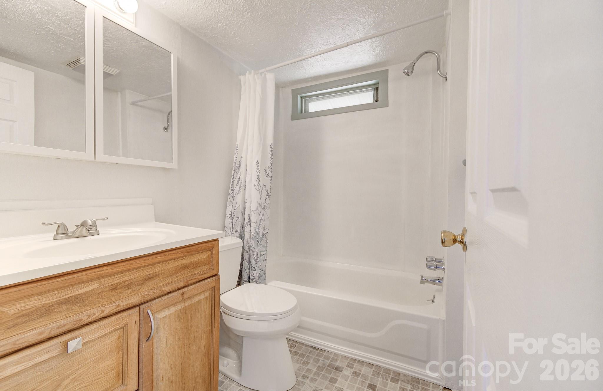438 Loop Road Hendersonville NC 28792